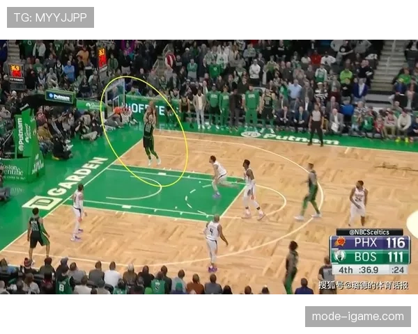 里夫斯利用挡拆拉开空间 提升关键时刻三分命中率