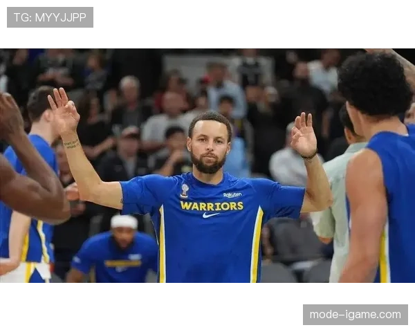 库明加无球掩护为库里拉开空间减少包夹提升空位命中率